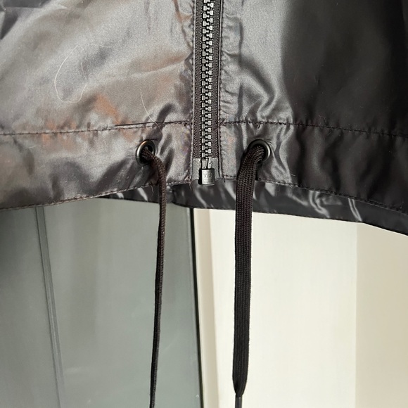 NIKE Cropped Floral Windbreaker - Picture 5 of 6